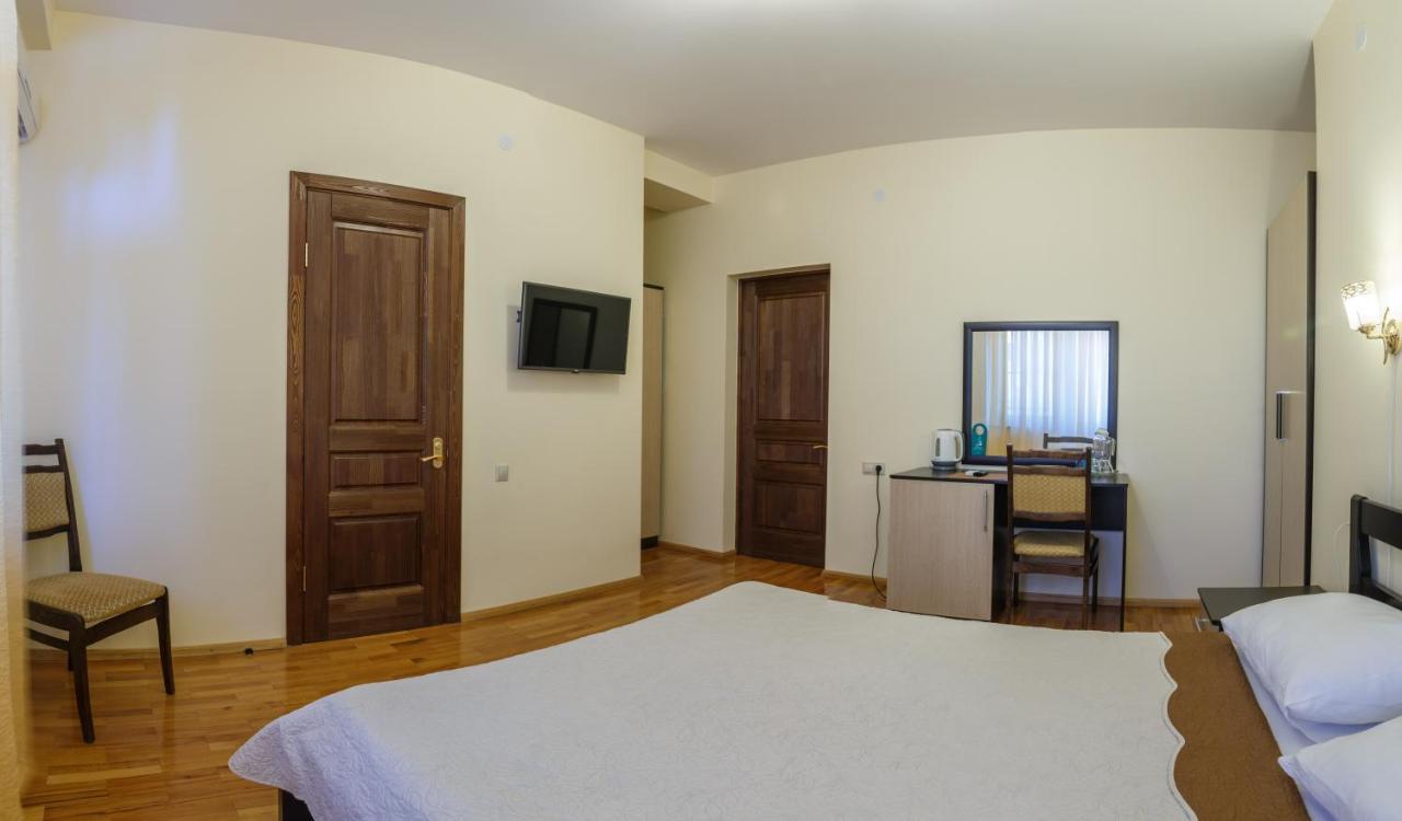 Киараз Старт Hotel ปิซุนดา ภายนอก รูปภาพ