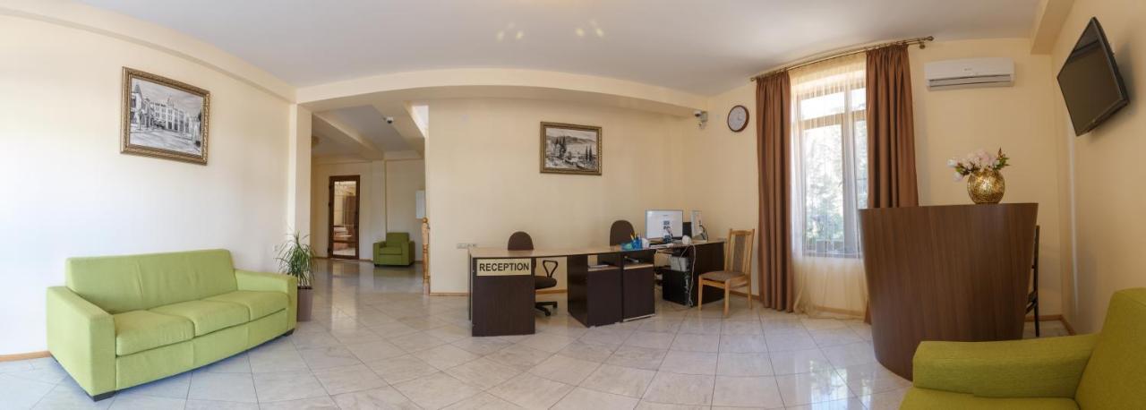 Киараз Старт Hotel ปิซุนดา ภายนอก รูปภาพ
